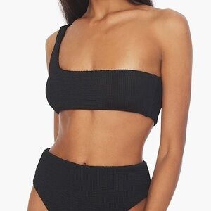 🅽🅴🆆 WeWoreWhat Emily one shoulder spongie seersucker bikini top in black, XS